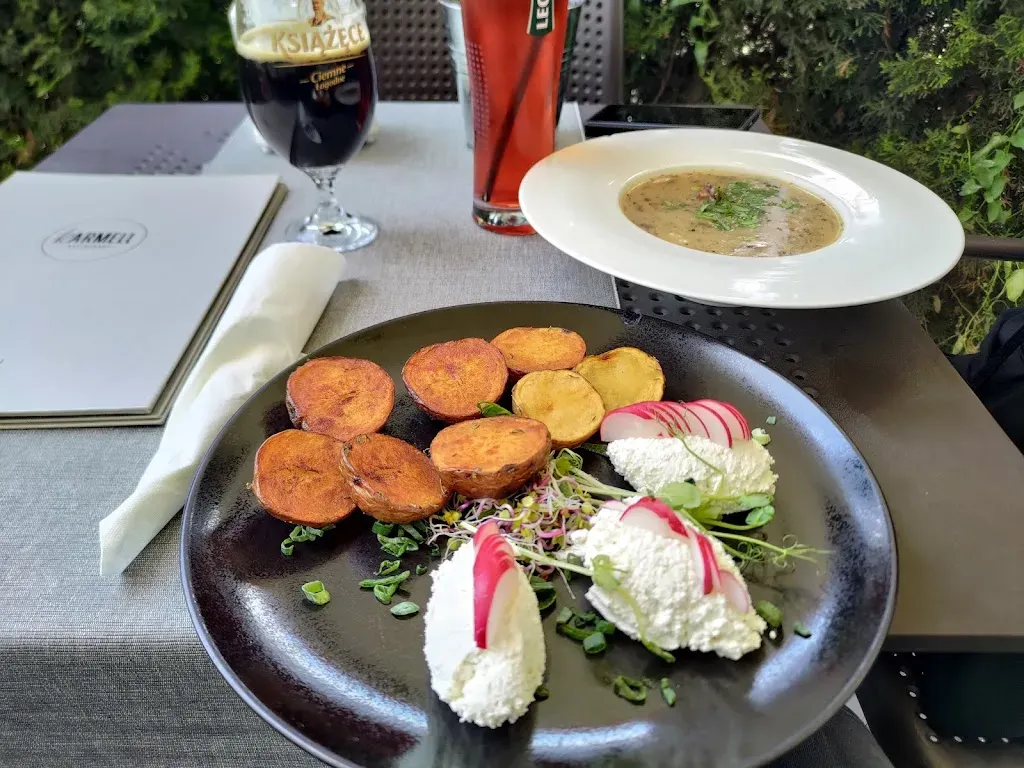Karmell Restaurant