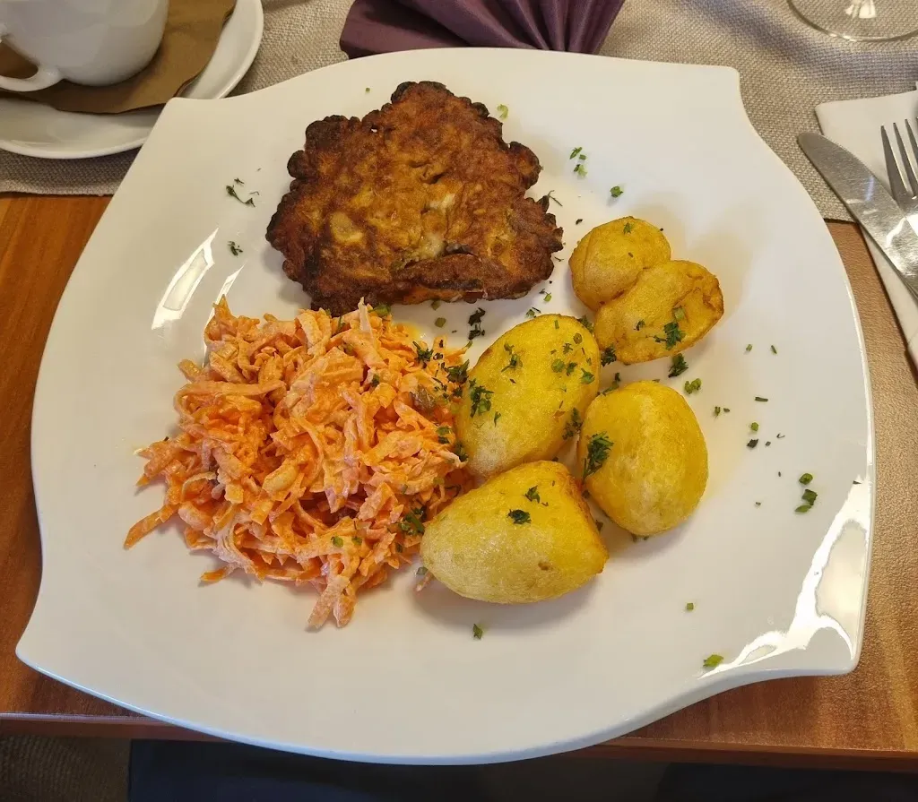 Karmell Restaurant