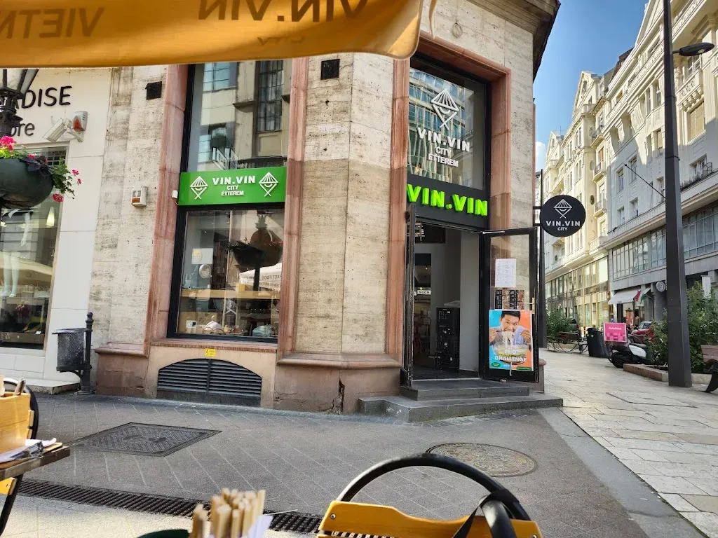VIN.VIN City Bécsi utca