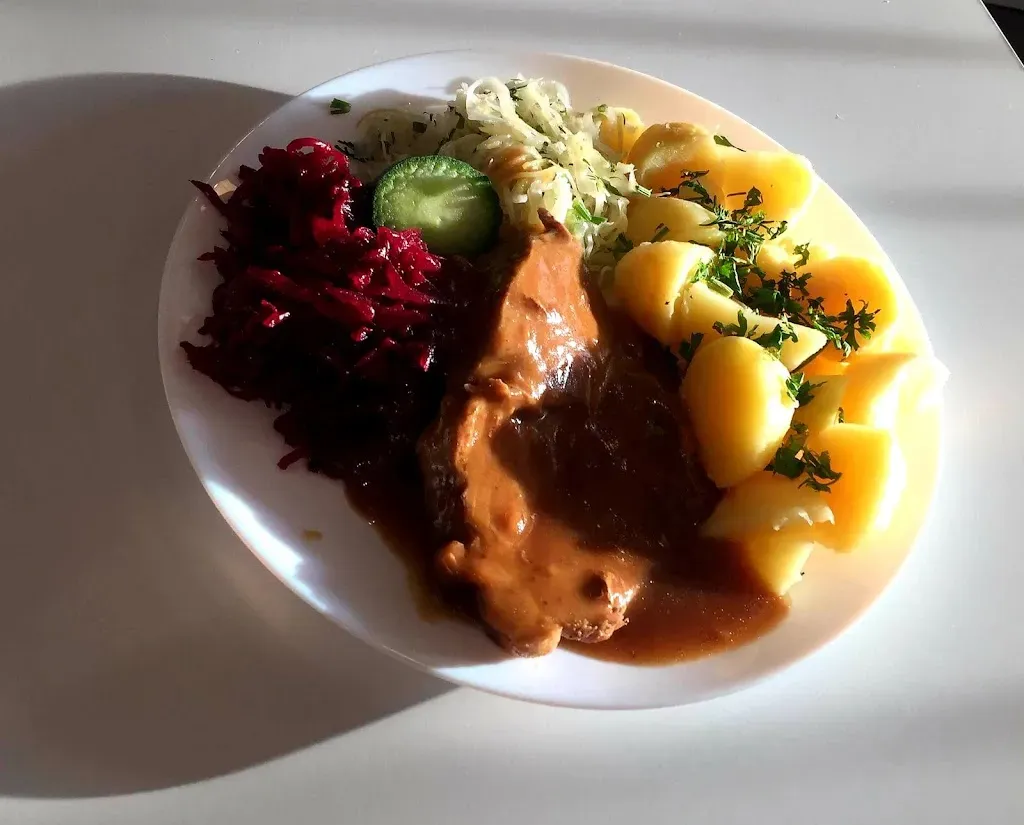 Bistro na Pięterku . Restauracja Kuchnia domowa Jedzenie na miejscu na wynos i z dostawą