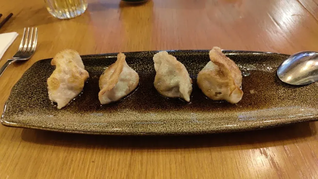 KHAN Asian Food & Bar