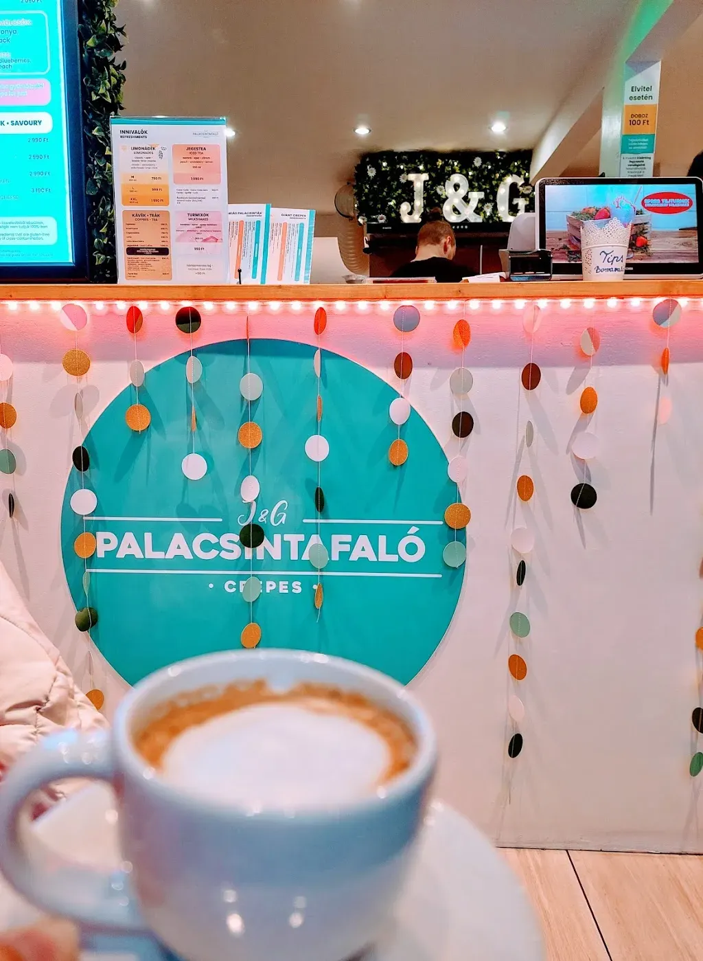 J&G Palacsintafaló • Crepes | Óriás palacsinta