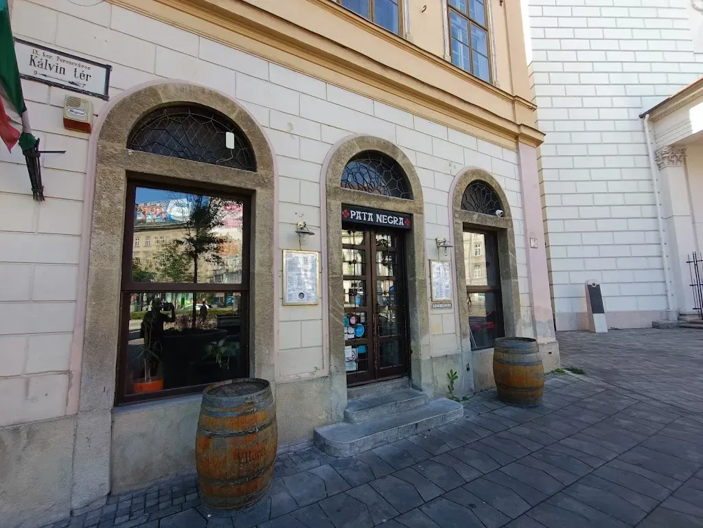 Pata Negra Pest