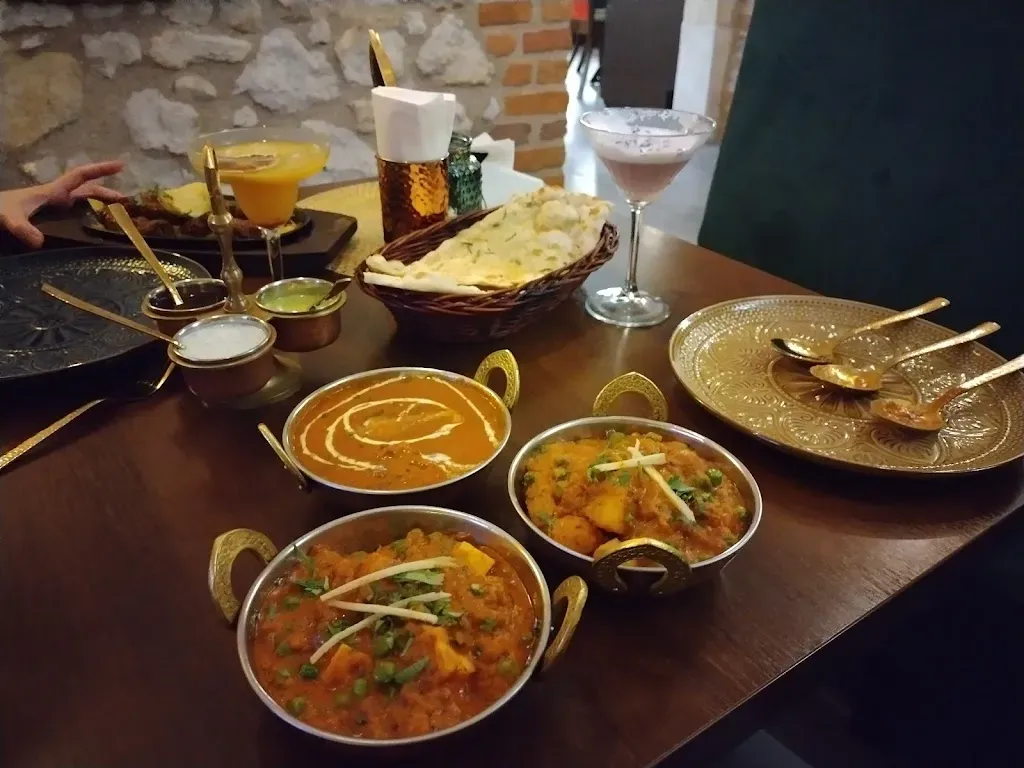 Indus Tandoor kuchnia indyjska ul. Tomasza 18