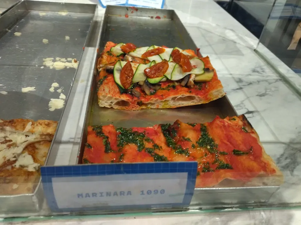 IDE Pizza Pozsonyi