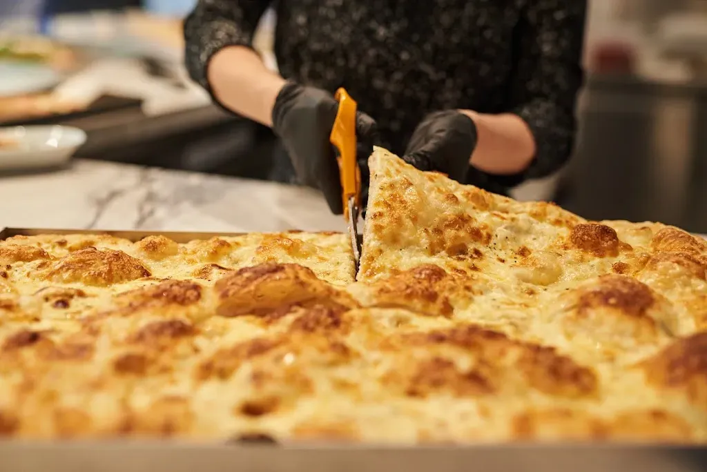 IDE Pizza Pozsonyi