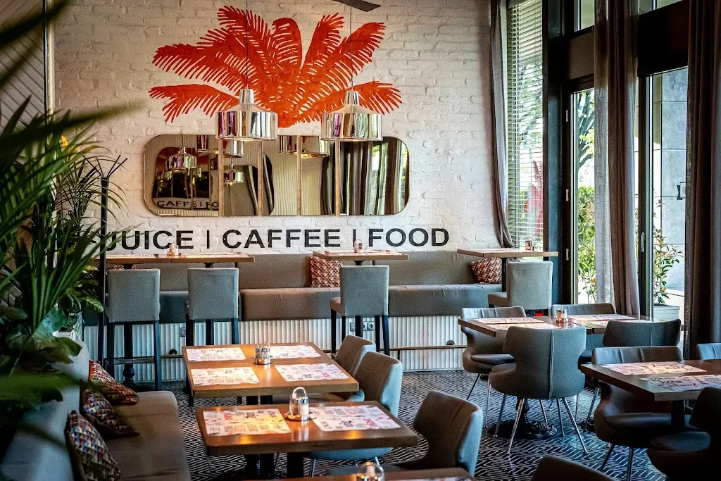 Leroy Bistro