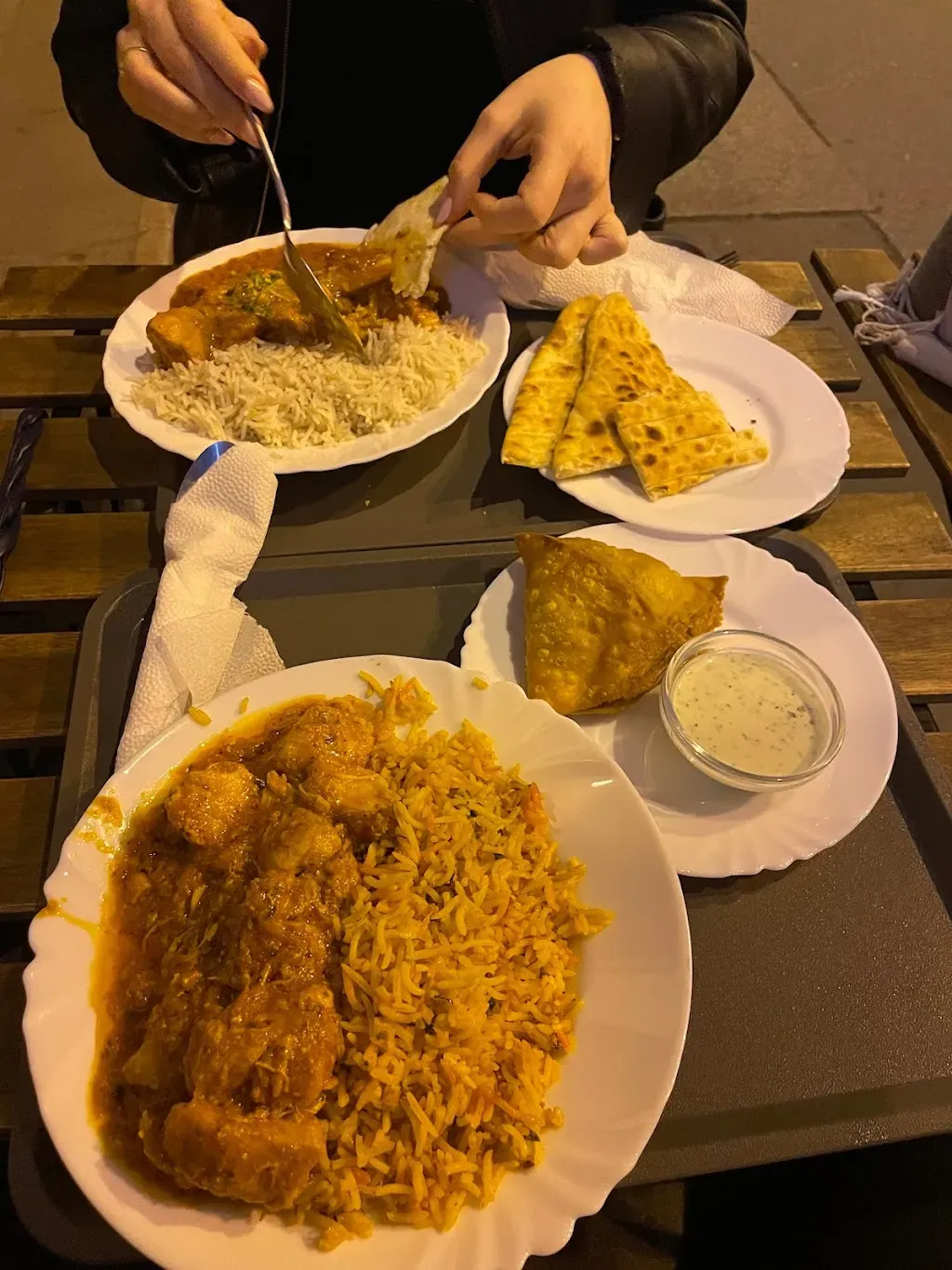 ZAIQA Restaurant eredeti pakisztáni és indiai ízek (Halal) (حلال)