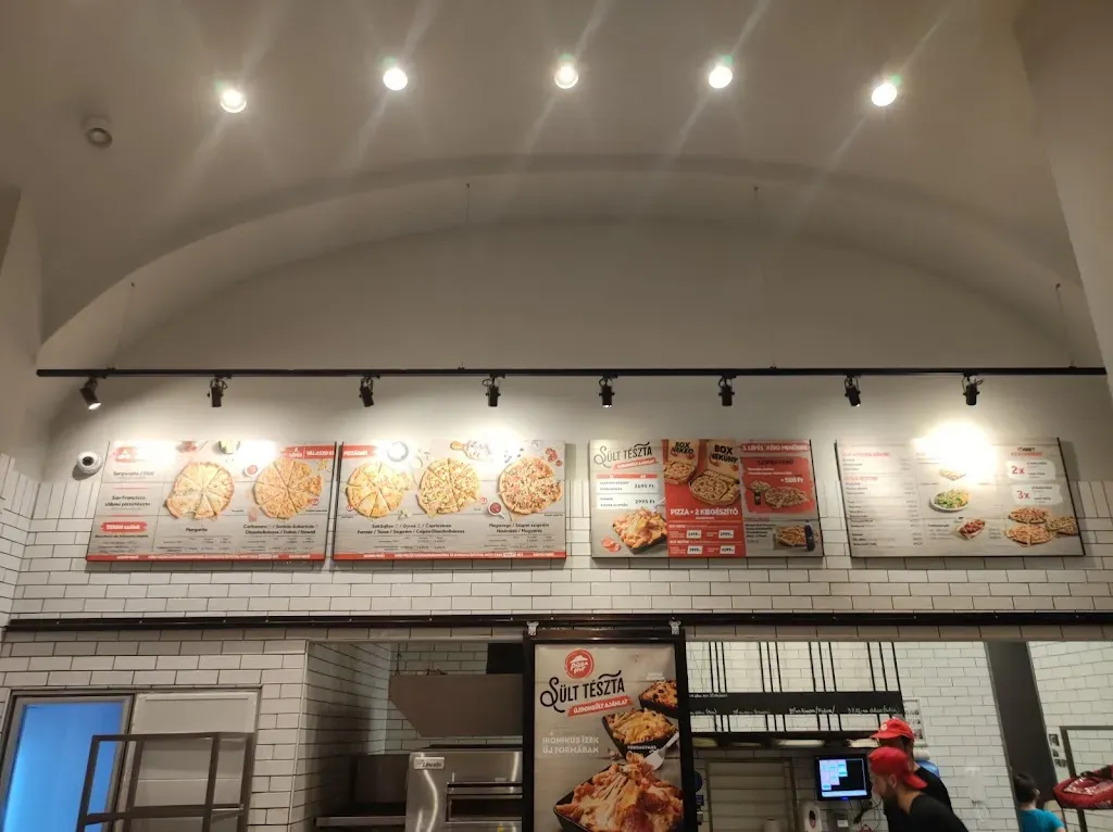 Pizza Hut ARANY