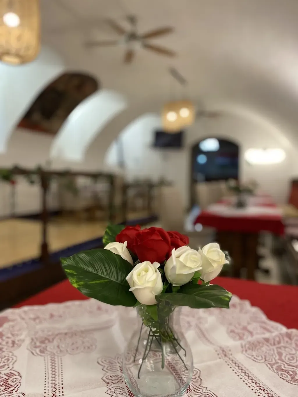 Made In Hungaria Restaurant