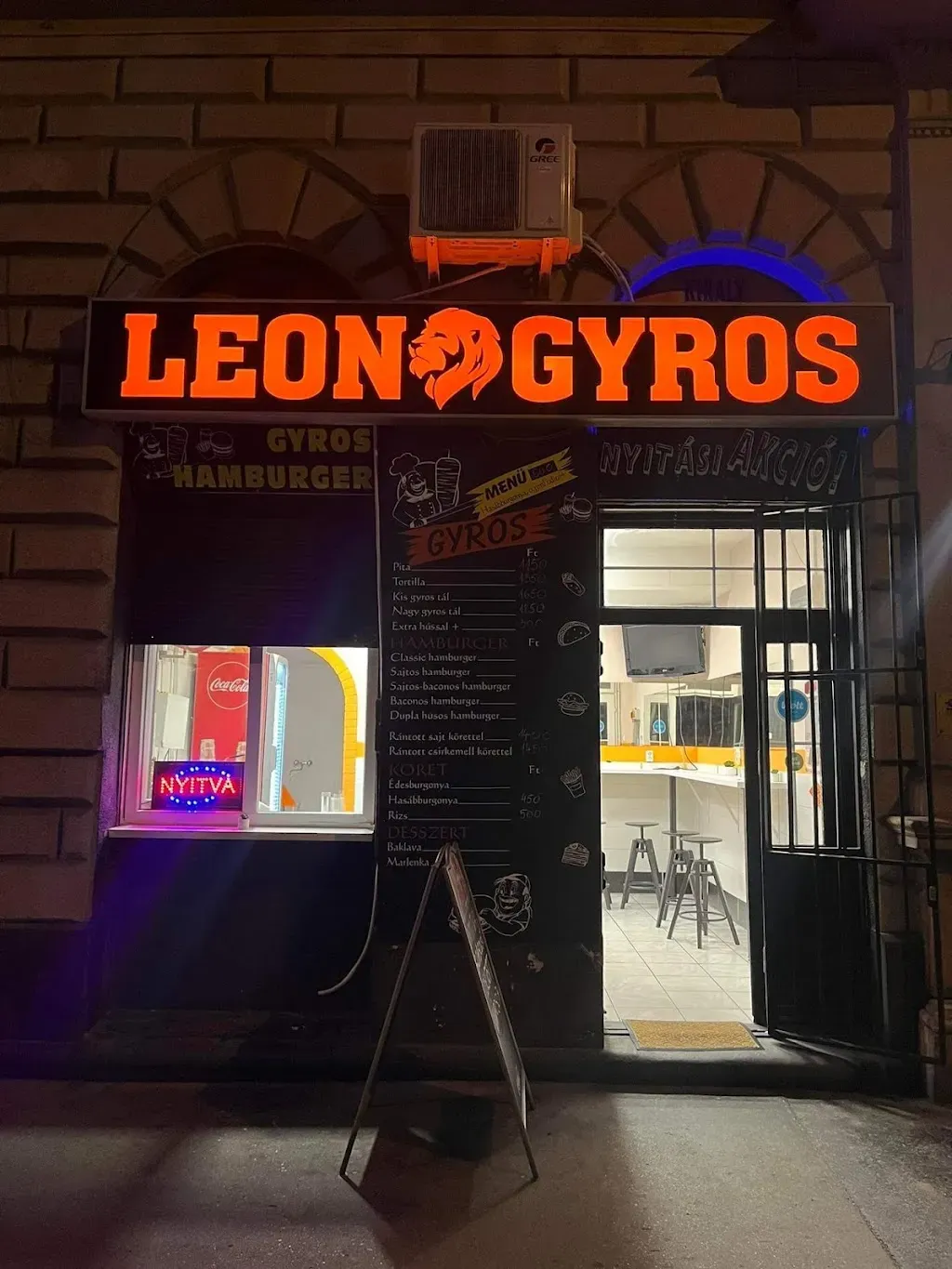 Leon Gyros & Hamburger