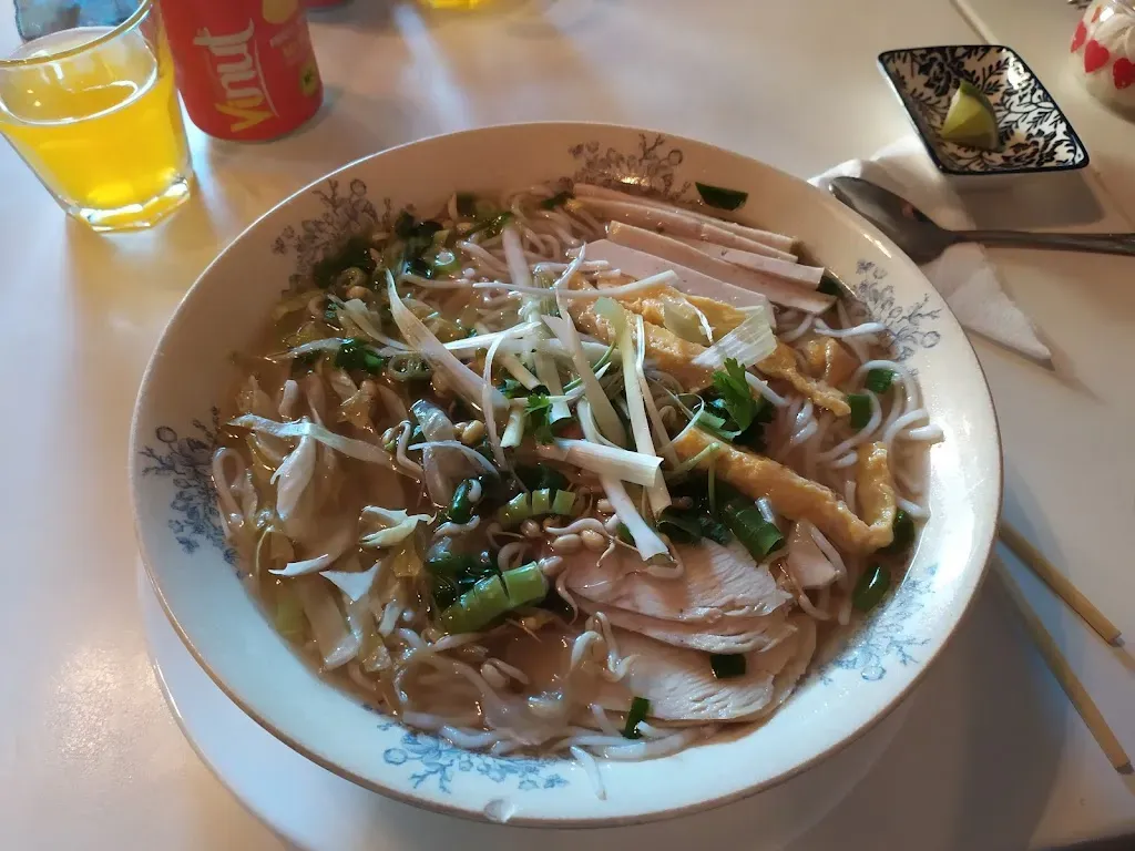 Em oi pho restaurant