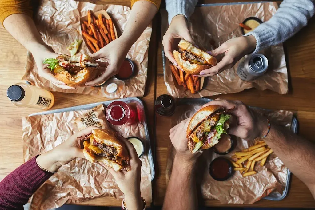 ZING BURGER & Co. | Kálvin