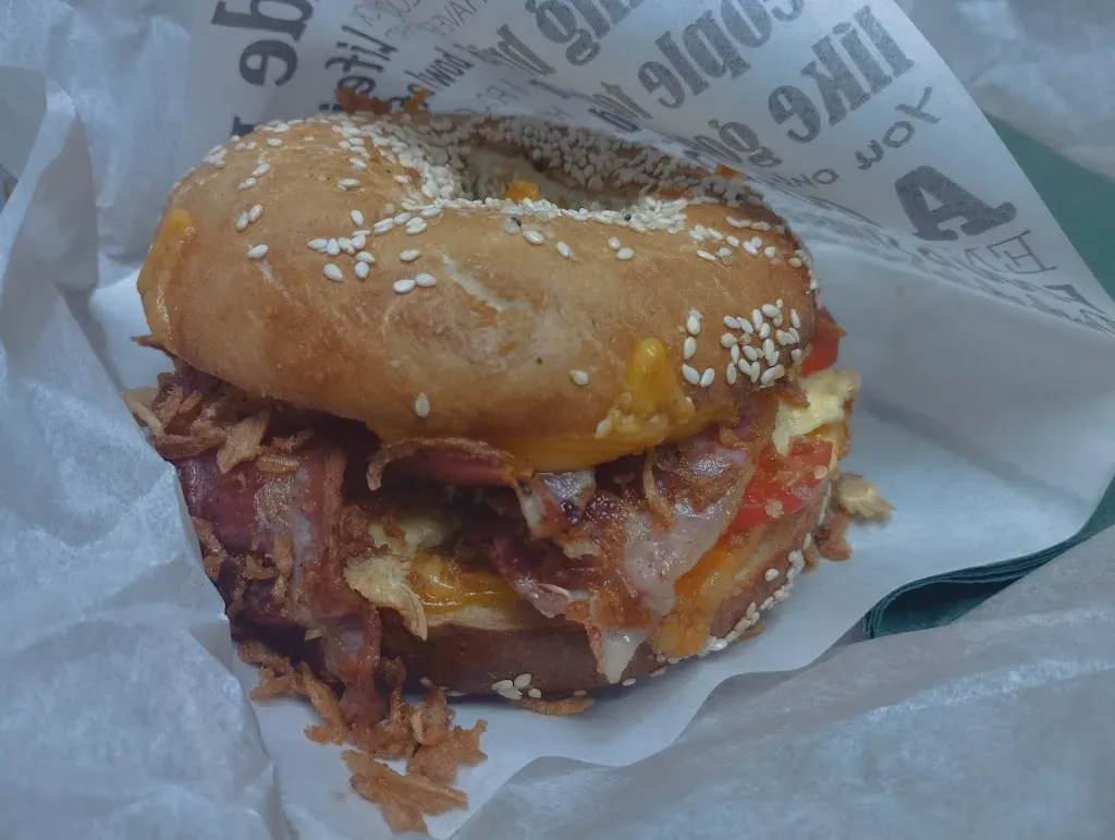 Wömbat Bagel - Gravity