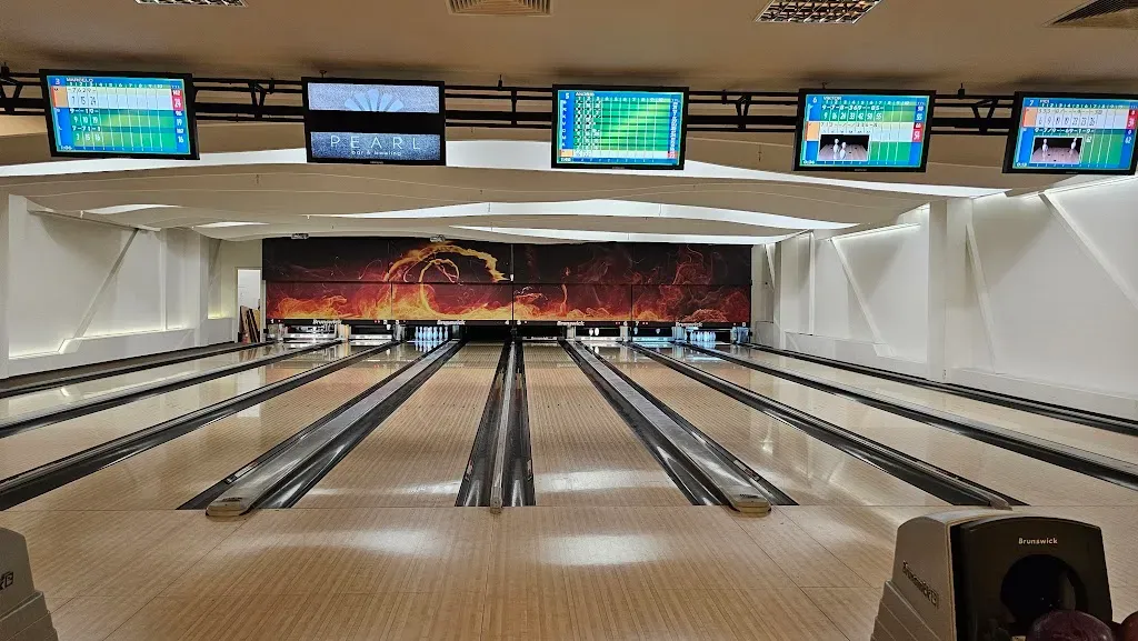 Pearl Harbor Restaurant Bowling & Bar