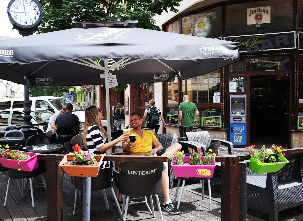 Cooltour Bar 3