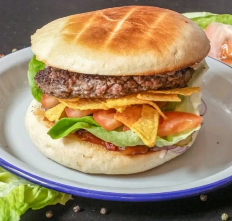 Banda Burger's LOKAL27