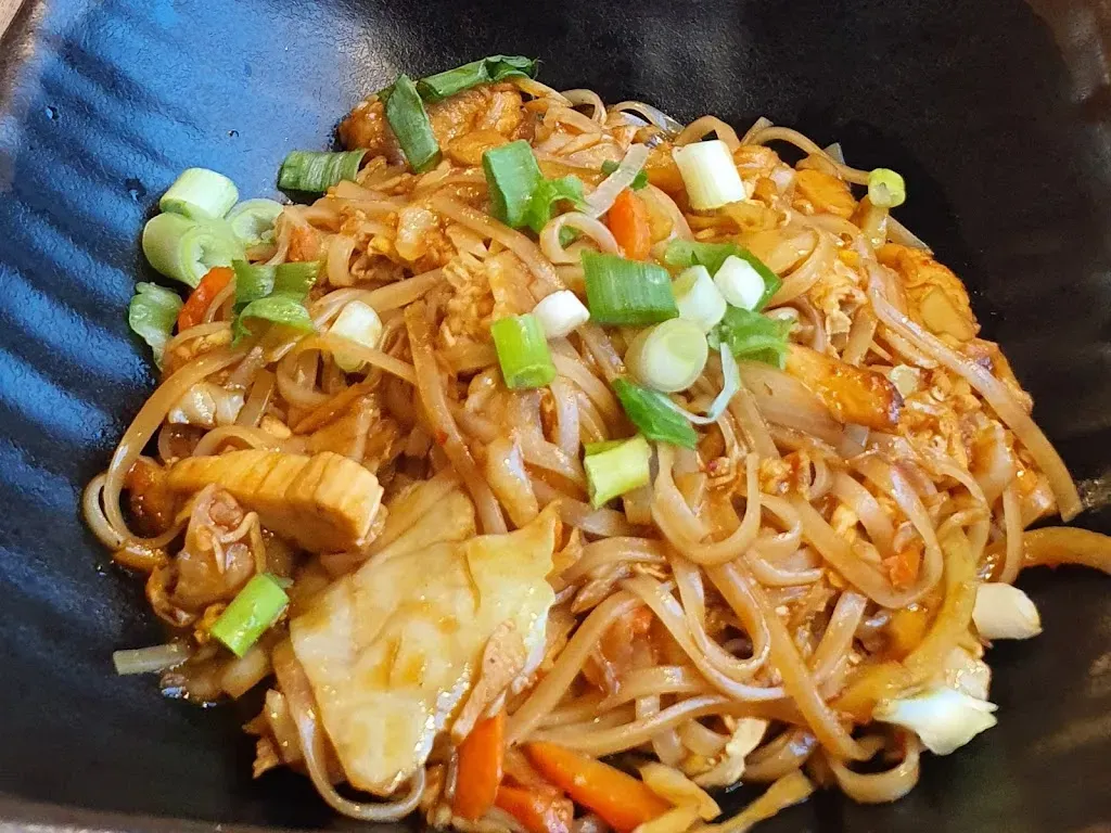 Buddha Original Thai Wok and Sushi Bar