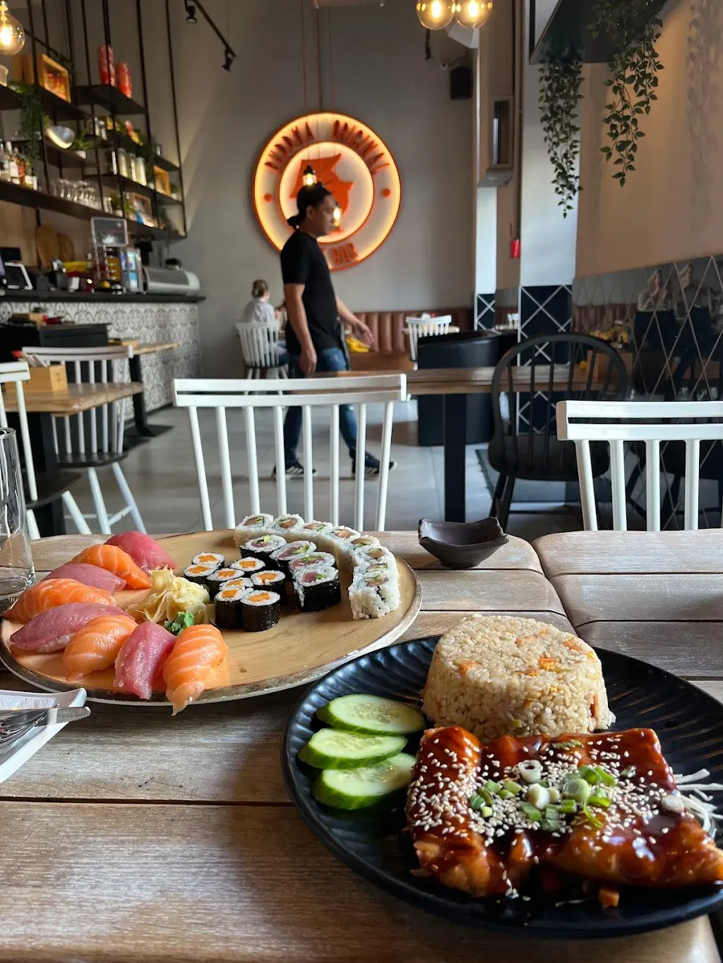 Buddha Original Thai Wok and Sushi Bar
