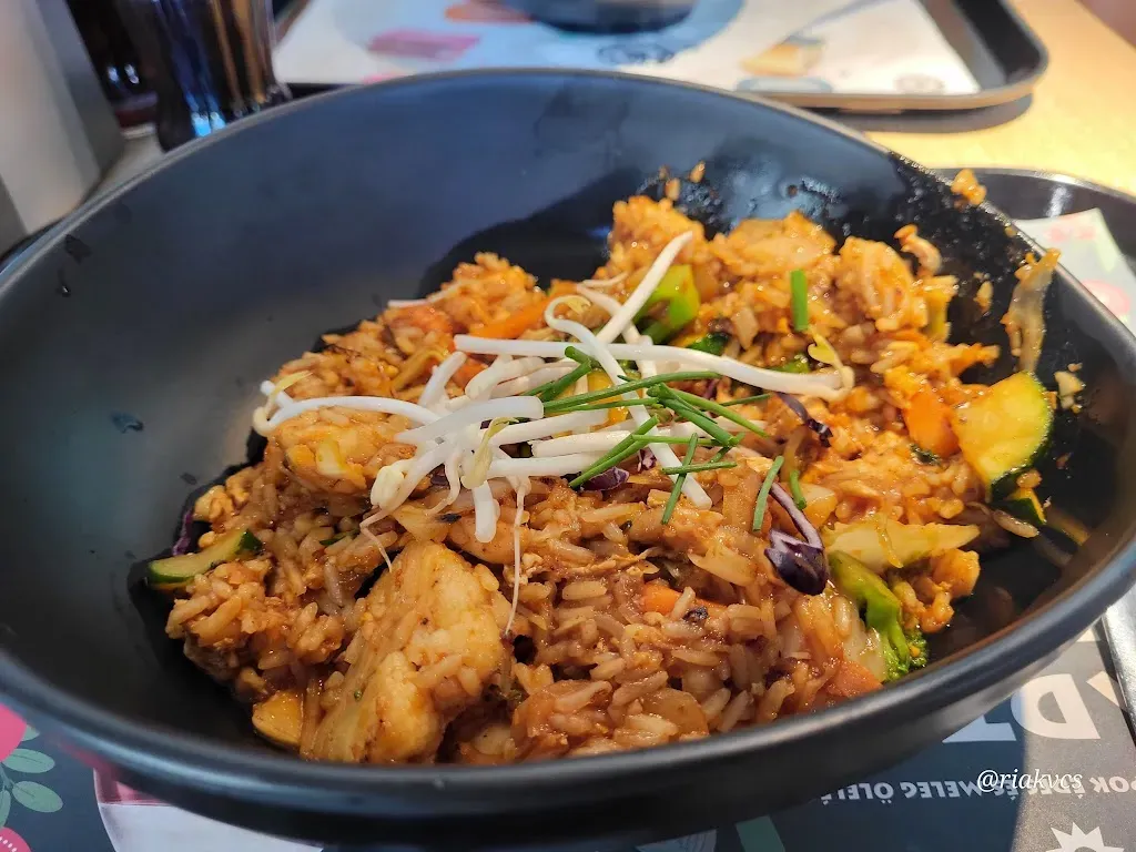 padthai wokbar MOM Sport
