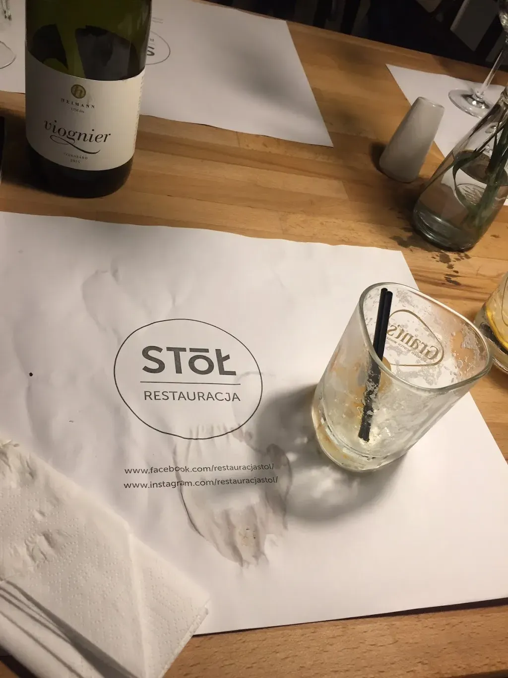 STóŁ