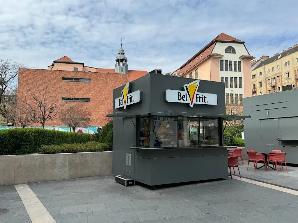 Belfrit Allee