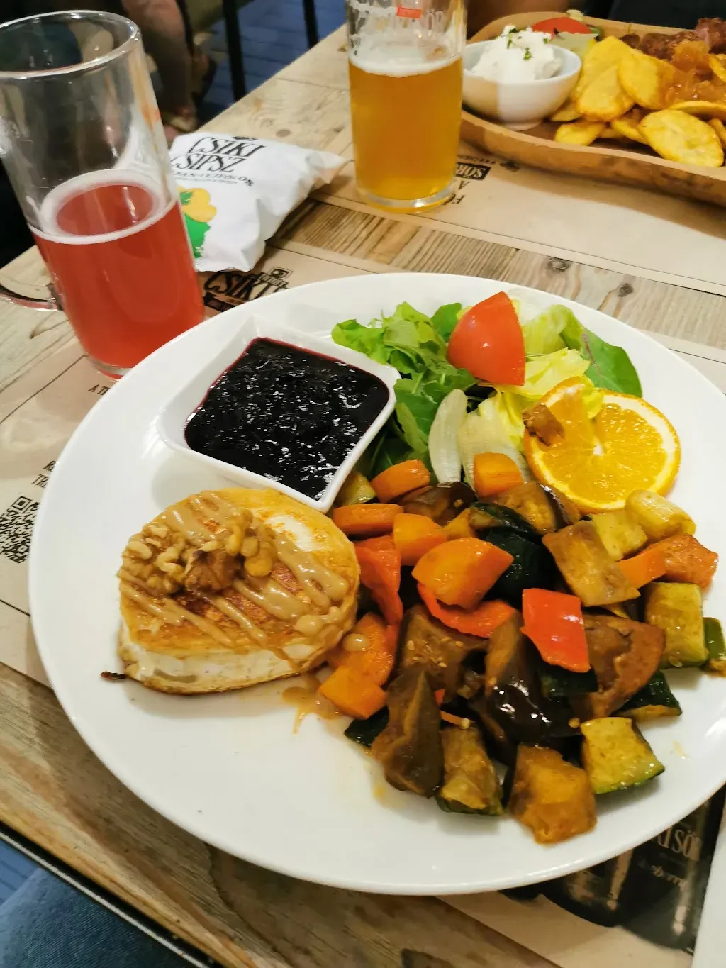 Tiltott Csíki Söröző & Étterem, Mechwart Liget