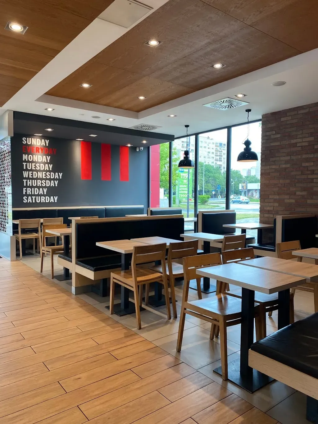 KFC Budapest Óbuda DT