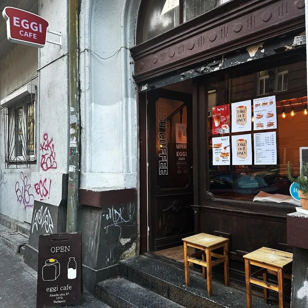 Eggi Cafe