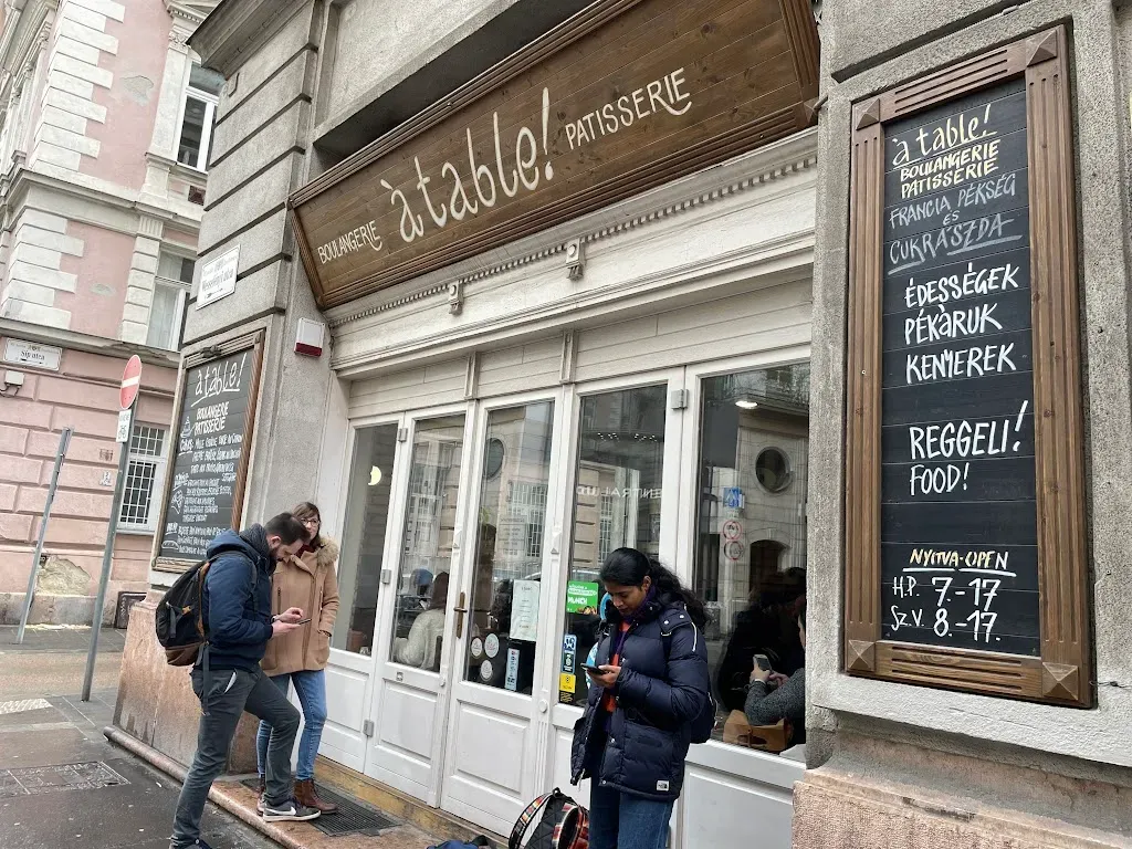 à table!