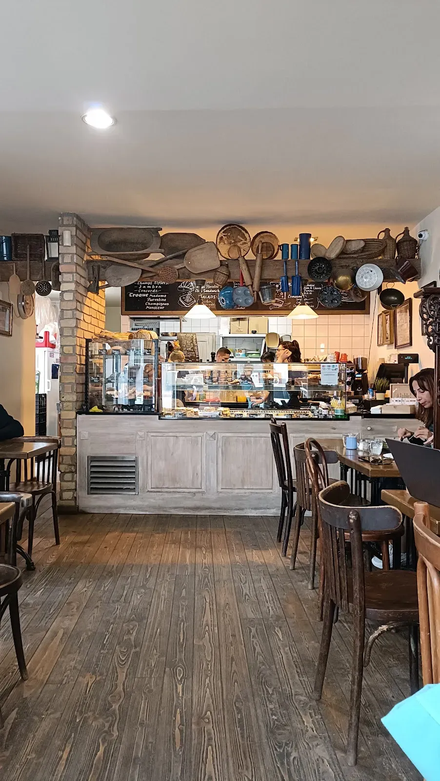 à table!