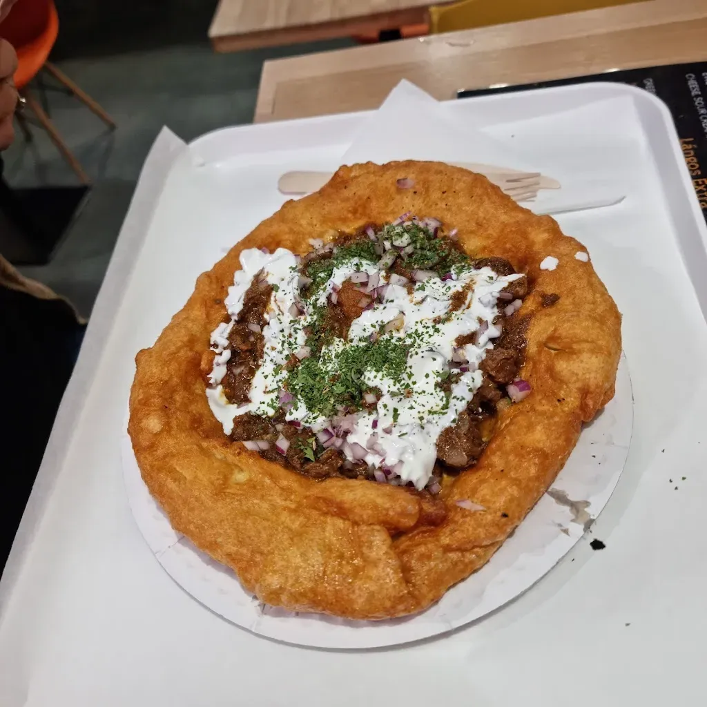 Gozsdu Lángos Bistro