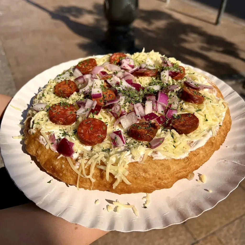 Gozsdu Lángos Bistro