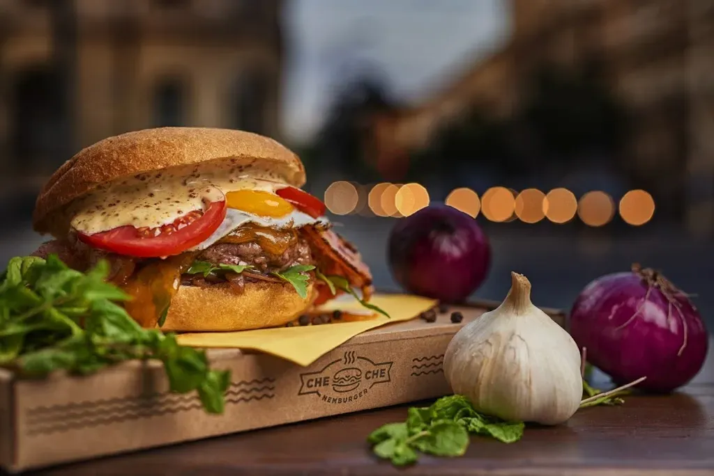 Che Che Burger
