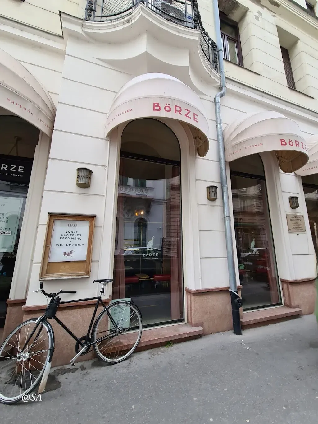 Börze Étterem és Kávéház
