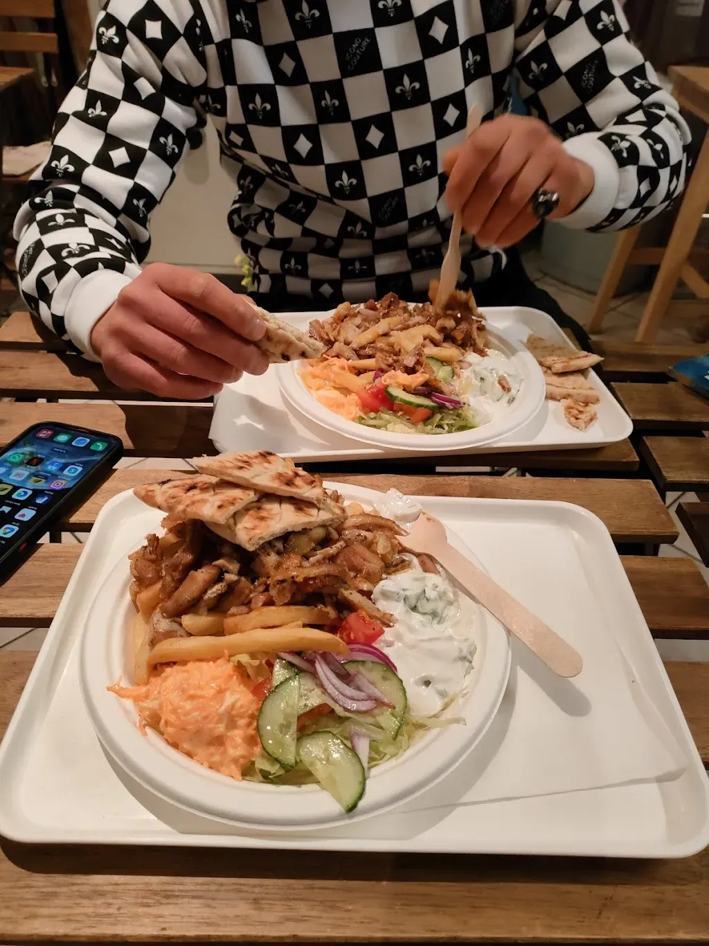 Helios Taverna