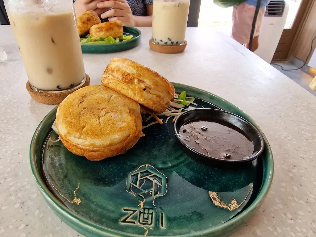Zui Brunch & Bubble Tea