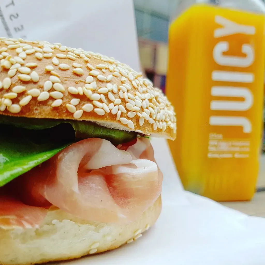 Juicy + Bägel