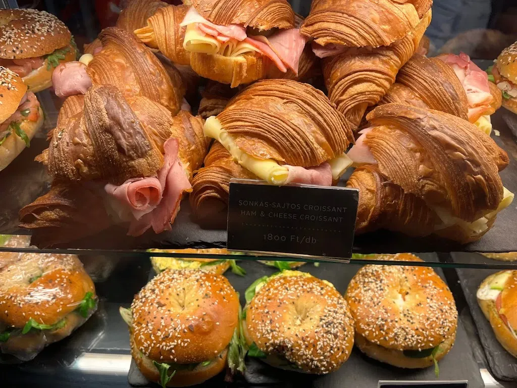 Lisboa Pastry & Bakery