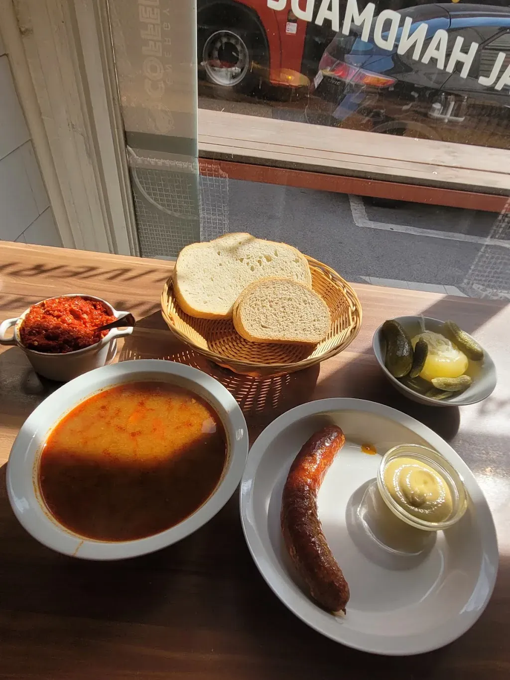 Hentes falatozója / Butcher's diner