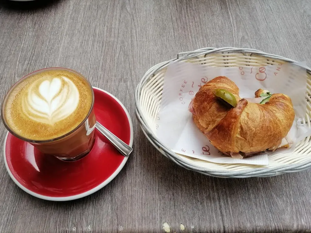 Coyote Coffee & Deli