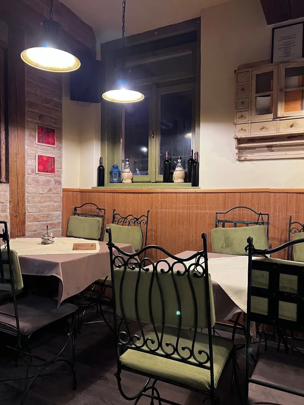 Due Fratelli Italian Restaurant and Pizzeria