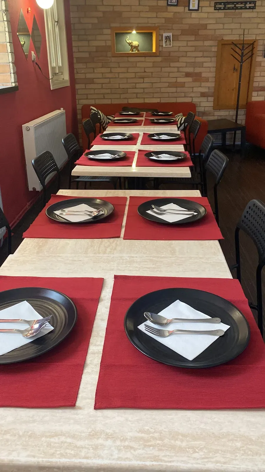 Chatorey Lounge N’ Restaurant