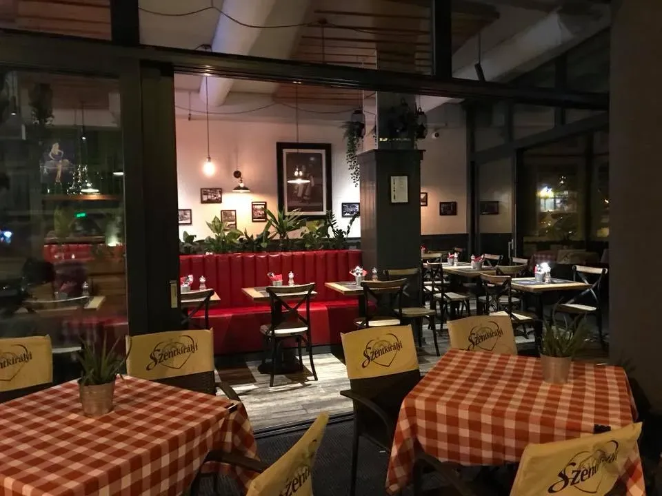 Mákos Guba Bistro