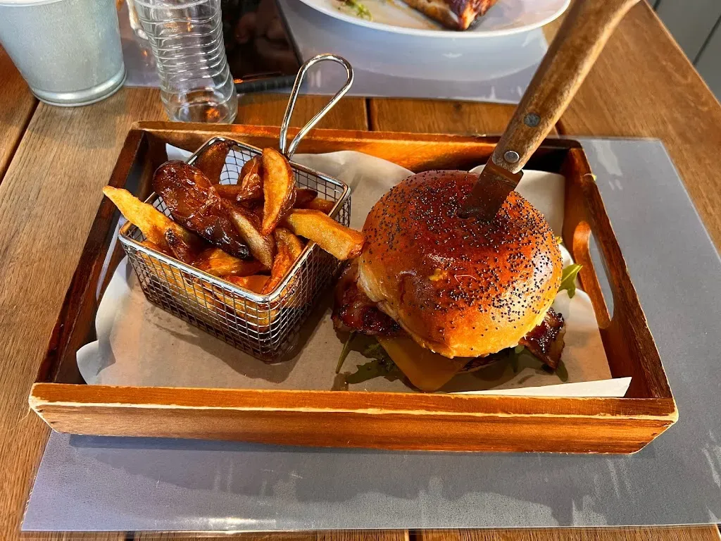 Mákos Guba Bistro