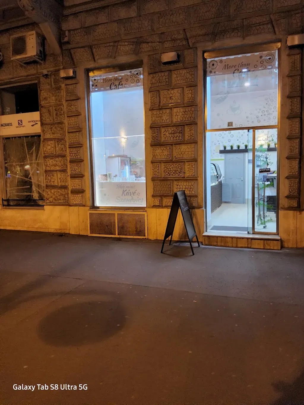 Több Mint Kávé és szendvics
