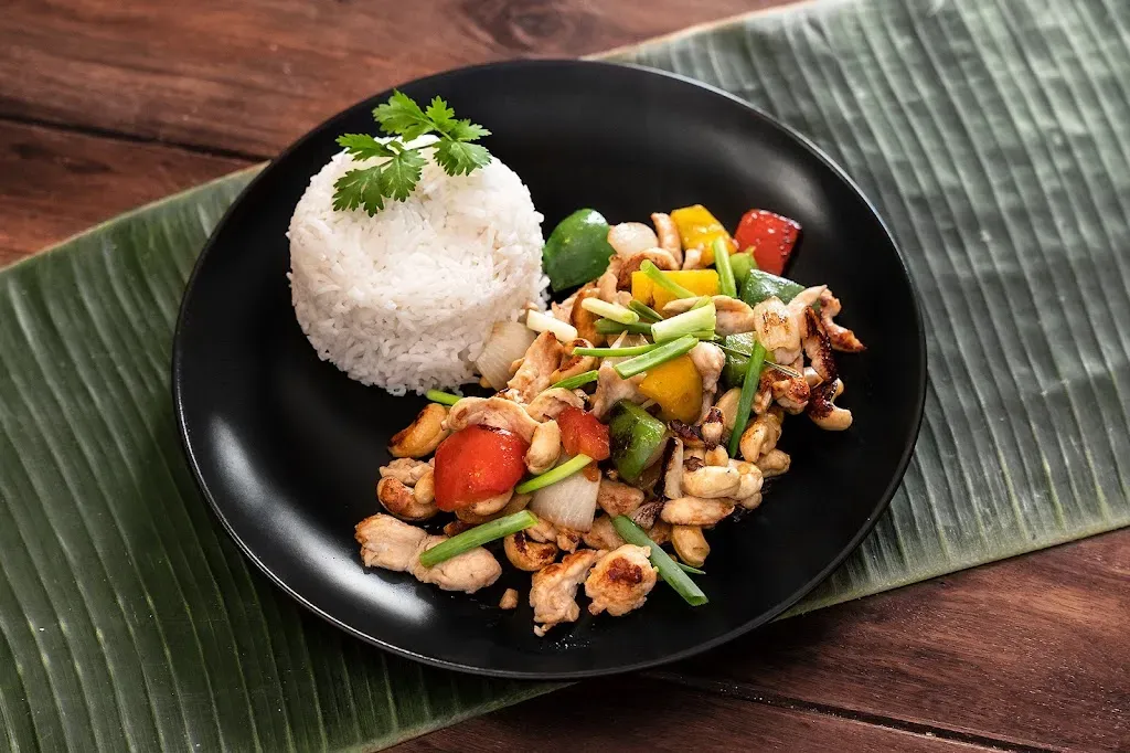 Khraw Pak Thai étterem és kávézó