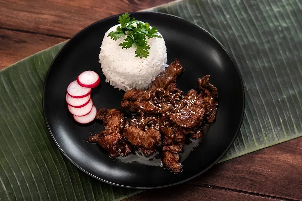 Khraw Pak Thai étterem és kávézó