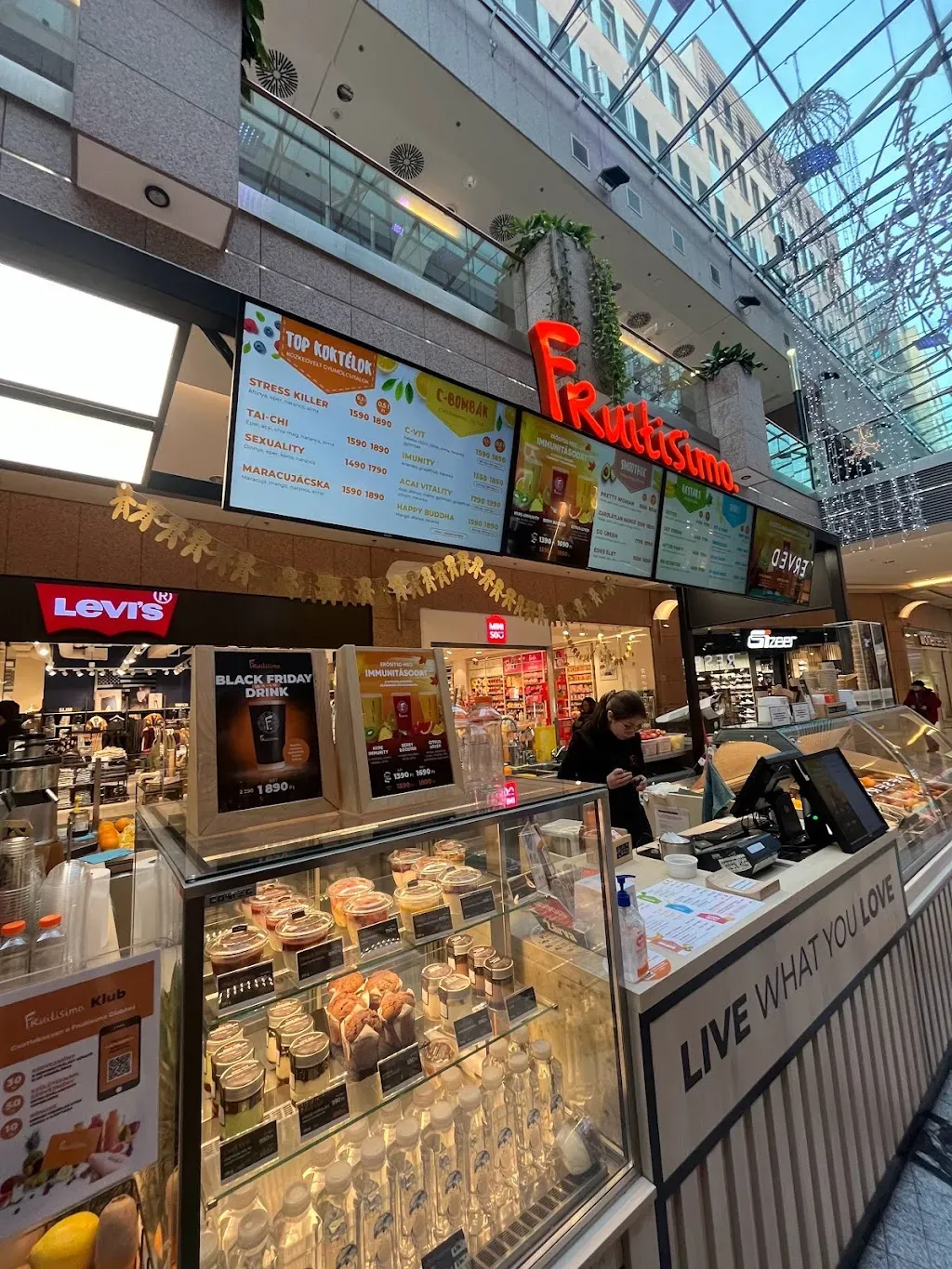 Fruitisimo Corvin Plaza