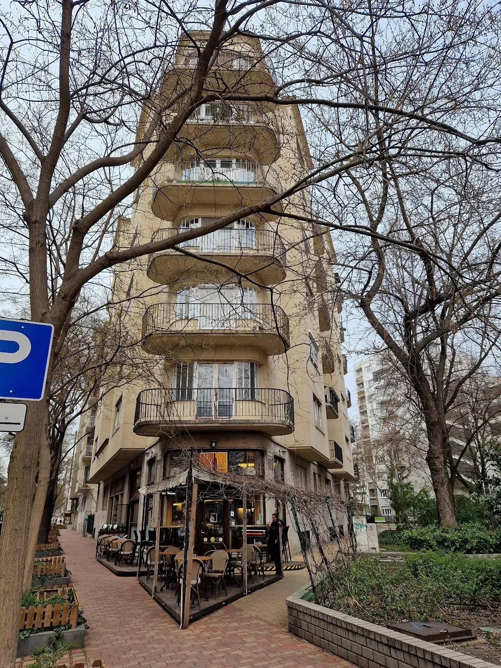 Sarki Fűszeres